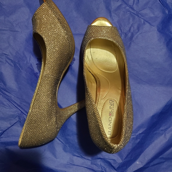 Bandolino open toe heels - Picture 5 of 7